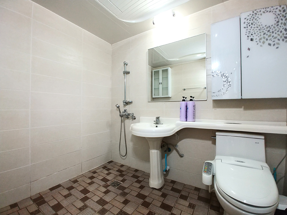 기장펜션 기장민박 용소늘푸른펜션 화장실